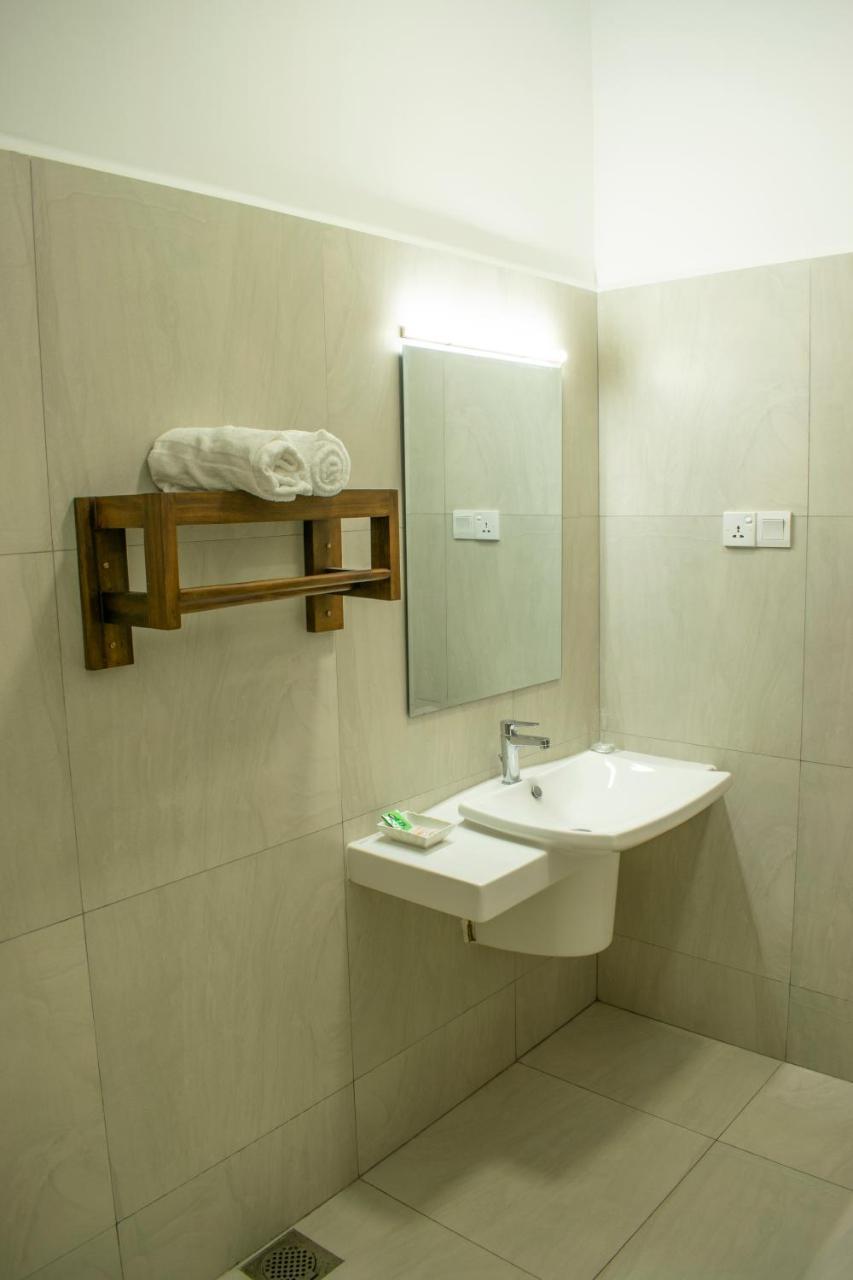 Hotel Lavinia Escapes Dehiwala-Mount Lavinia Exterior foto